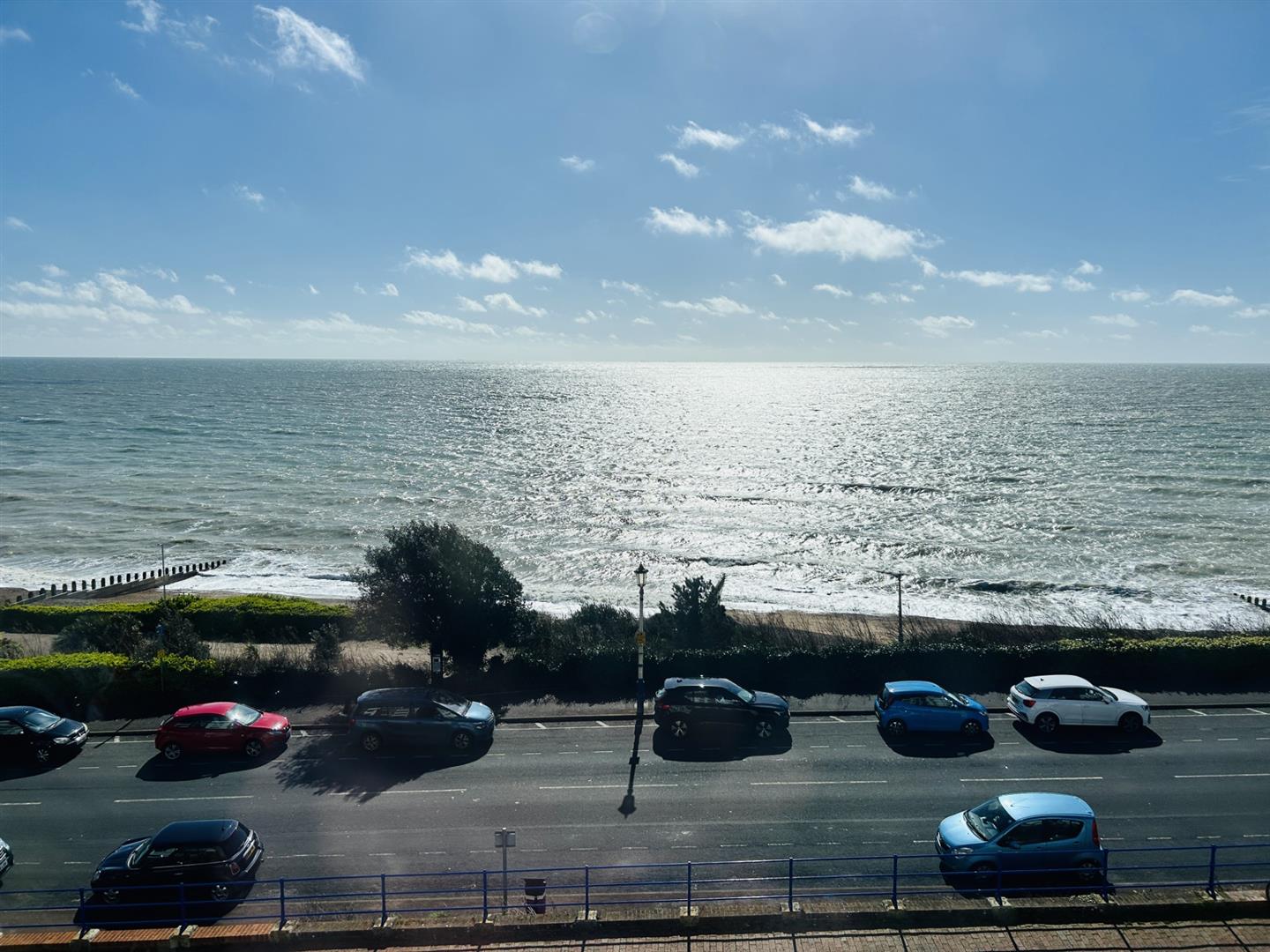 3 Bedroom Flat/Apartment. Highcliff Court, 7 South Cliff in Eastbourne, East Sussex 3